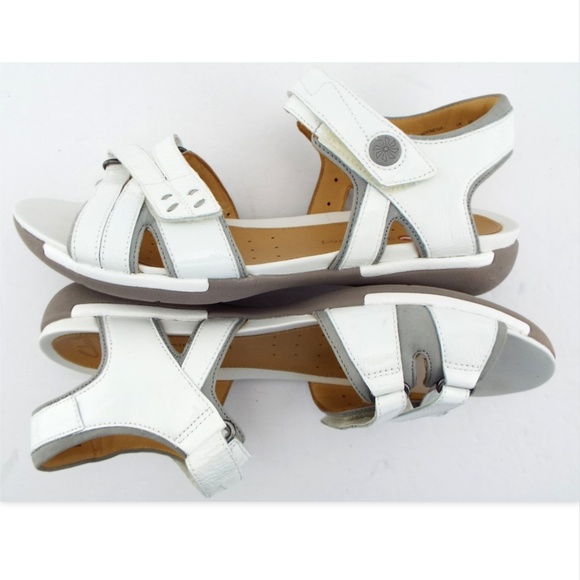 Clarks Shoes | Clarks Unstructured White Ankle Walking Sandal 85 | Poshmark